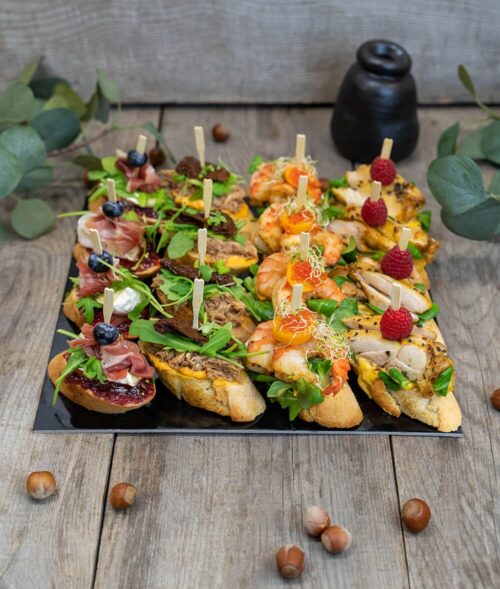 Česnakinių bruschettų rinkinys